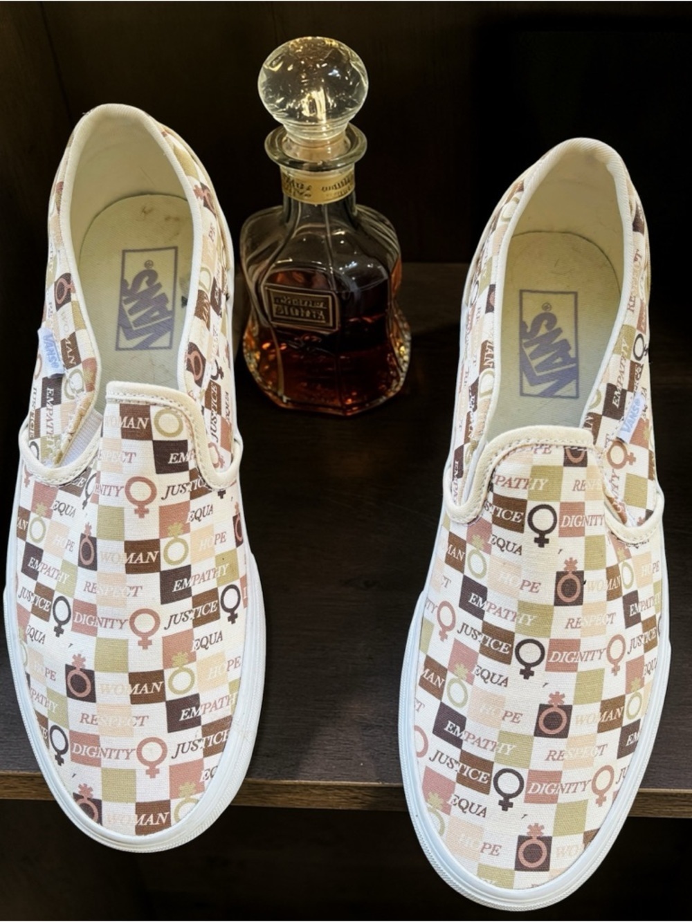 Vans Asher Divine sneakers in the neutral/ marshmallow color way
